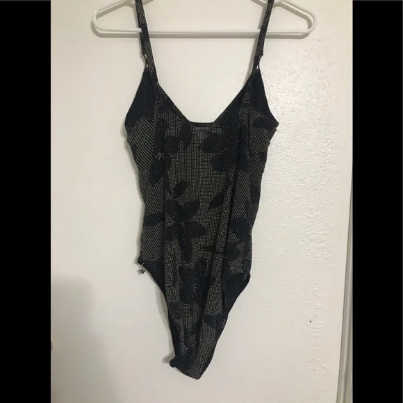 Sunflair by Jutta Friedman one piece suite. - Picture 3 of 9